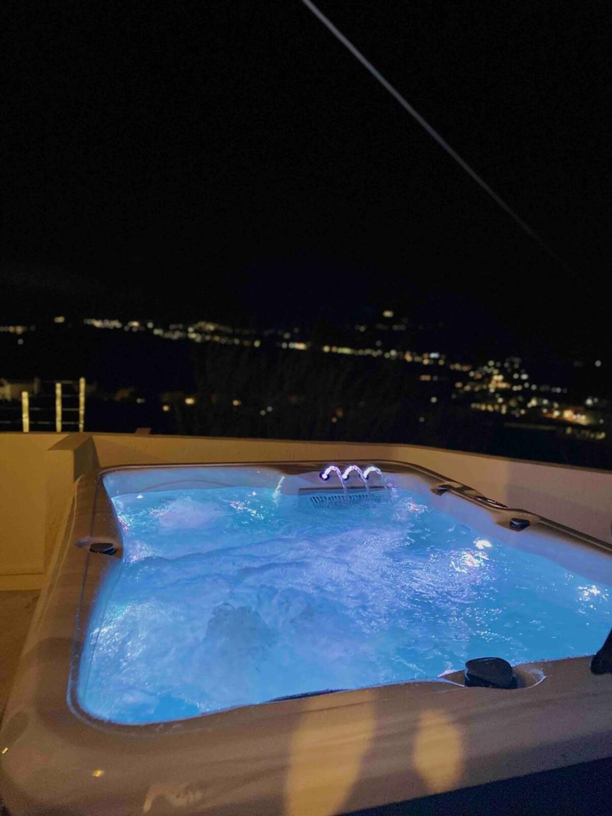 Villa Solasta #1 With Jacuzzi In Santorini Akrotírion Exteriör bild